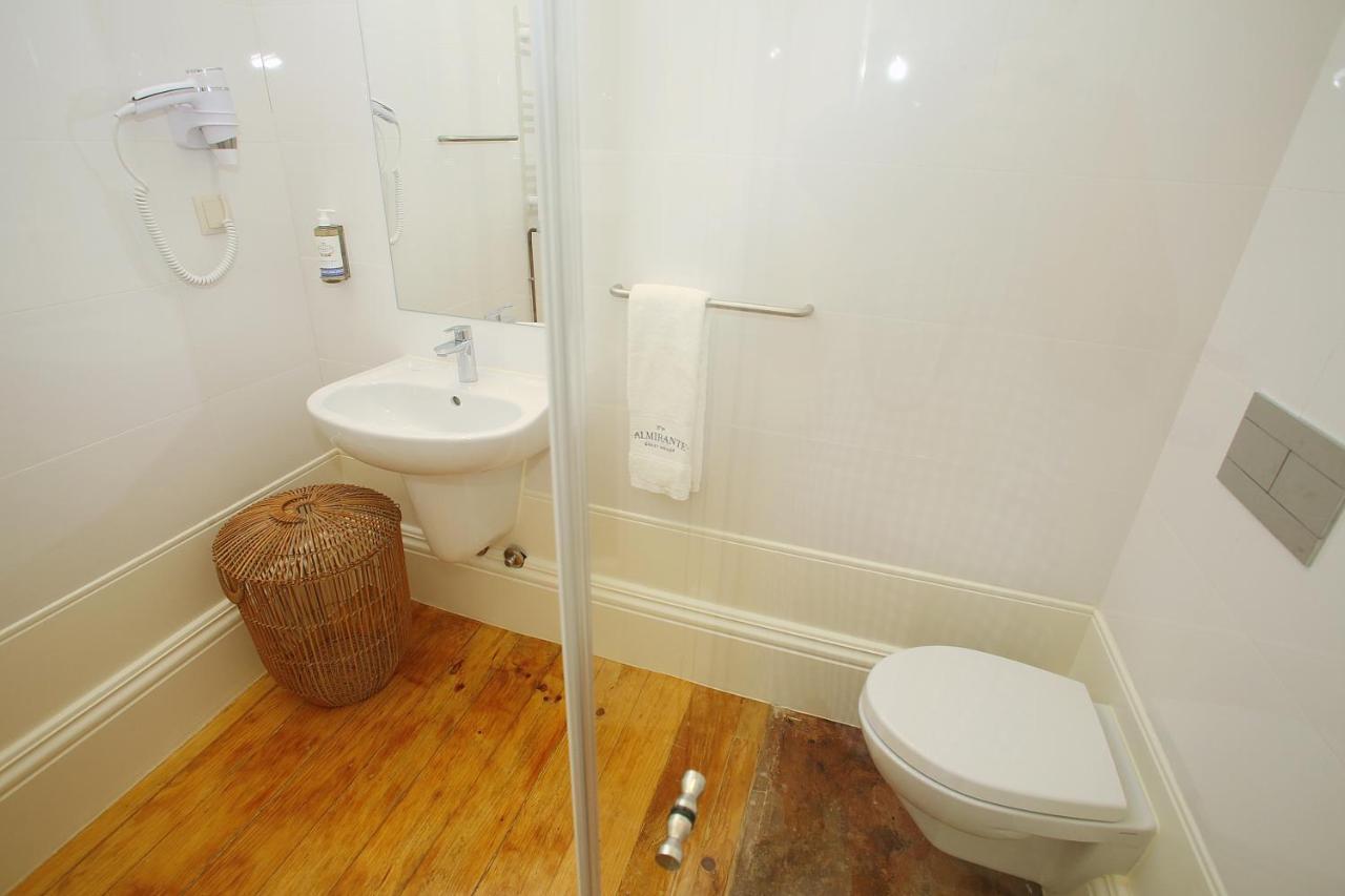 Nº 91 - Almirante Guest House Porto Phòng bức ảnh